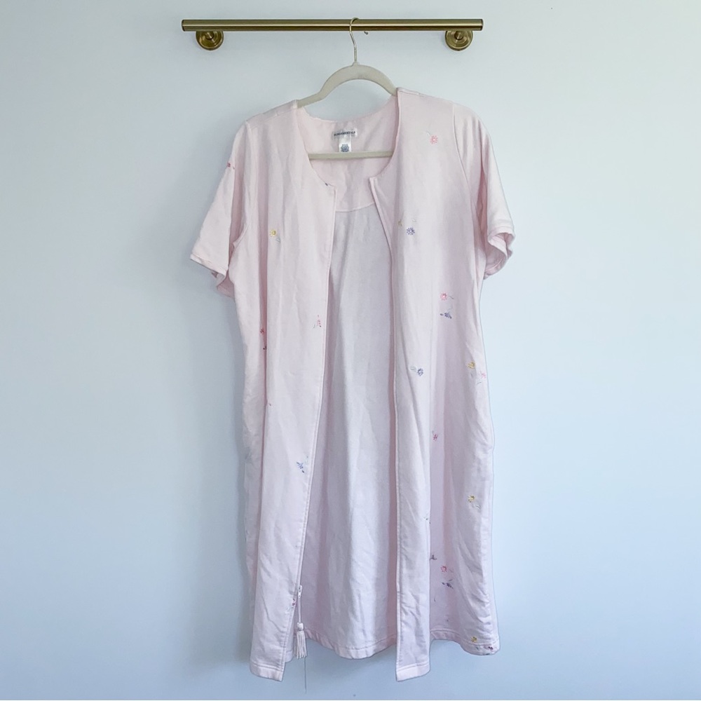 Vintage Floral Embroidered Light Pink House Coat